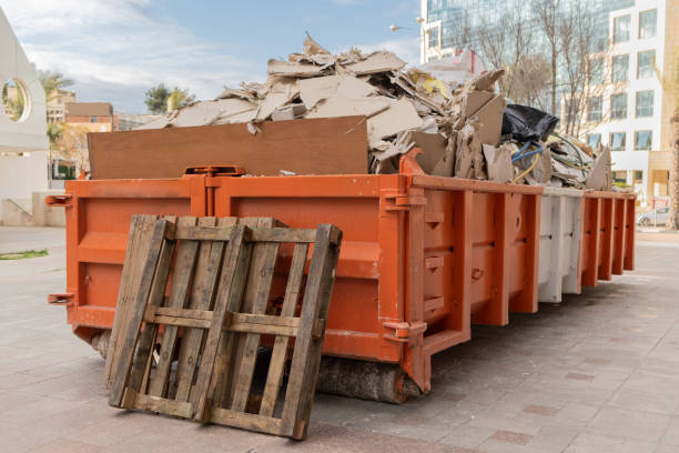 Best Construction Debris Removal  in West Des Moines, IA